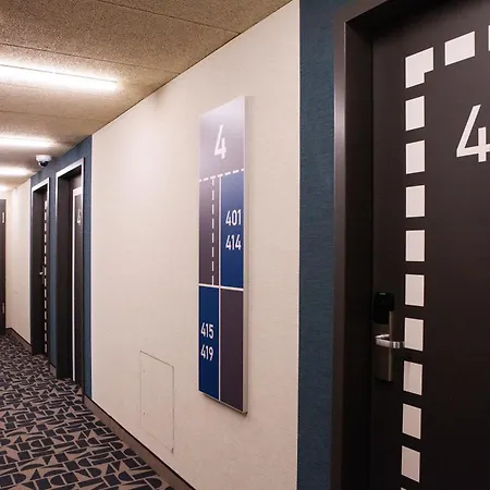 מלון Ibis Budget Airport *