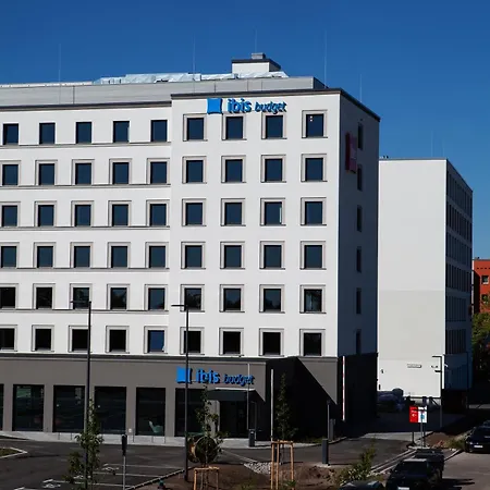 Ibis Budget Airport *