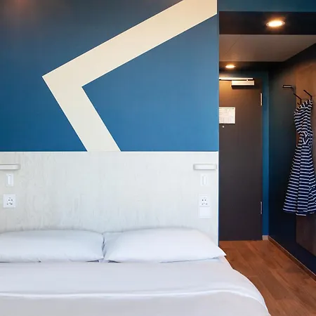 Ibis Budget Airport * Berlim