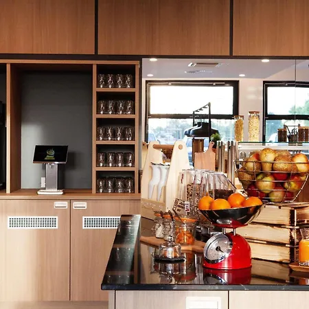 Ibis Budget Airport *