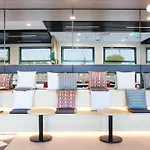 Hotel Ibis Budget Airport *