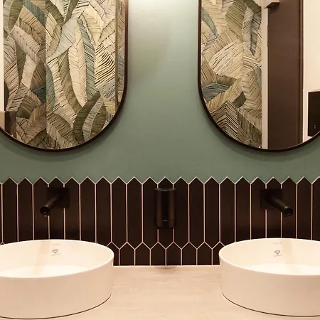 Ibis Budget Airport *